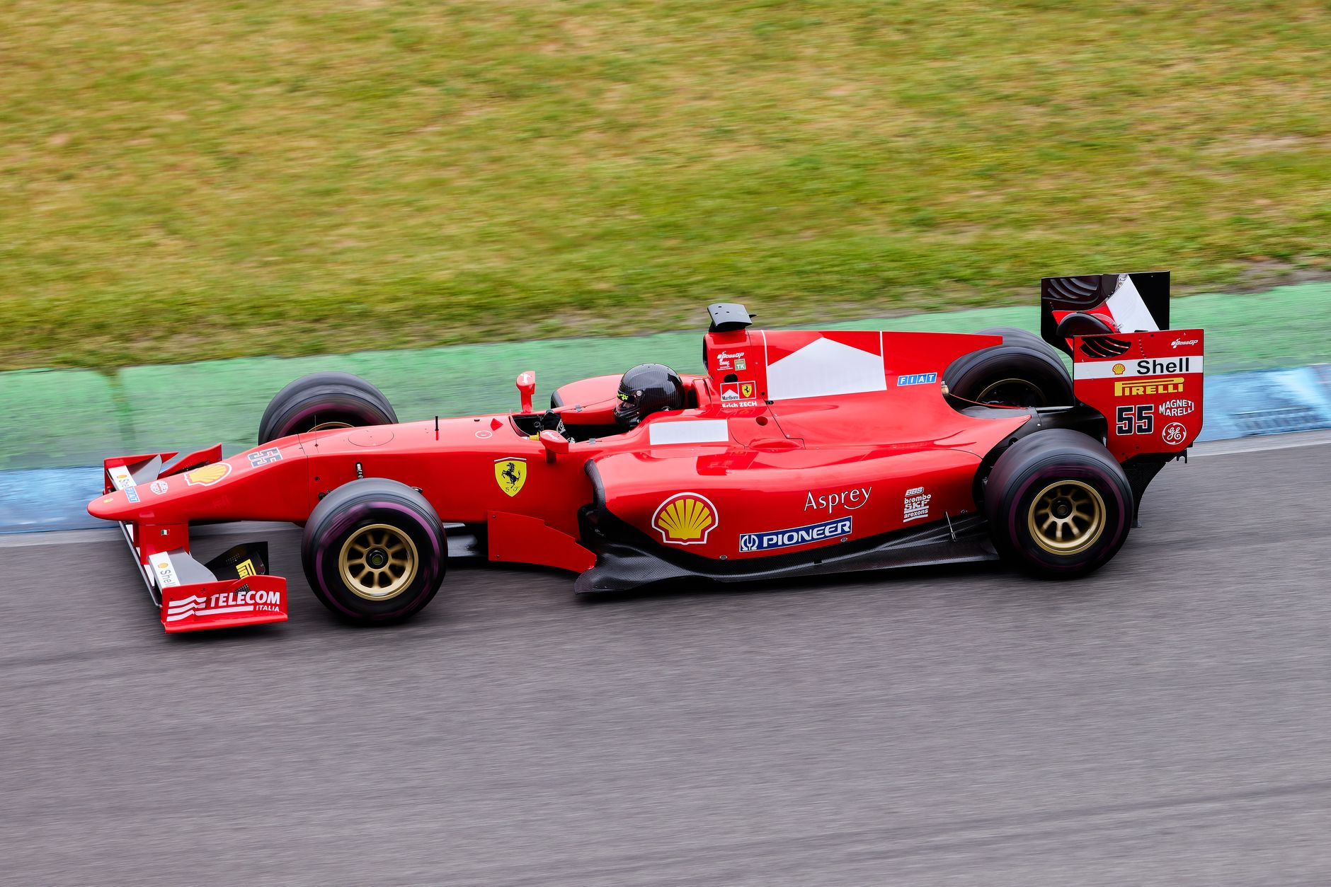 F1 IPTV UK – Live Every Grand Prix Stream 2026 — UK IPTV guide illustration