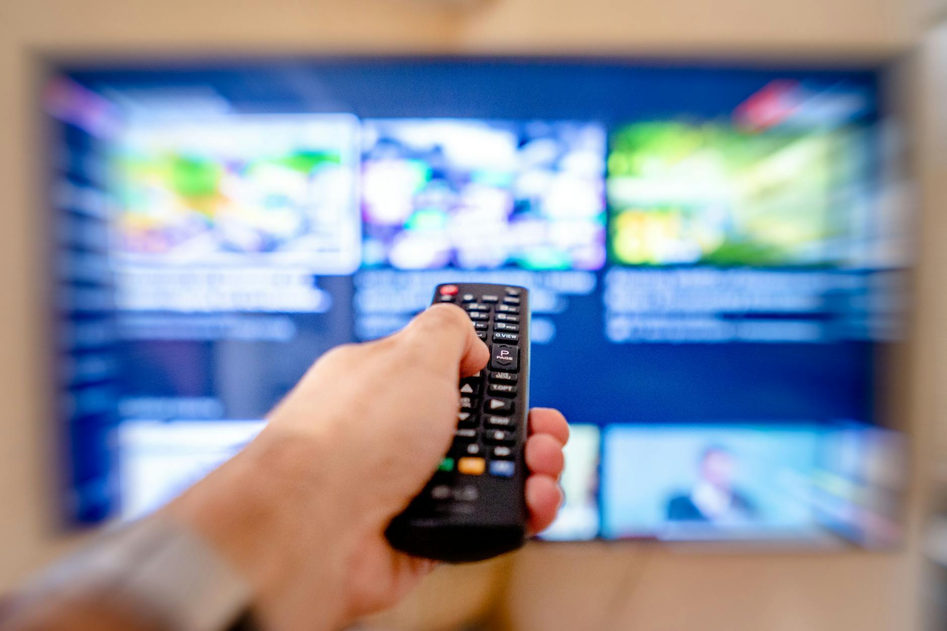 IPTV Smart TV Samsung LG Setup Guide UK 2026 : IBO Player & Tizen
