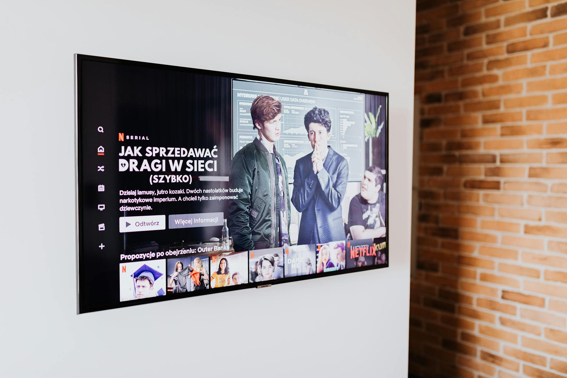 IPTV Channel Freezing Every Few Seconds Fix UK 2026 : Stuttering Guide