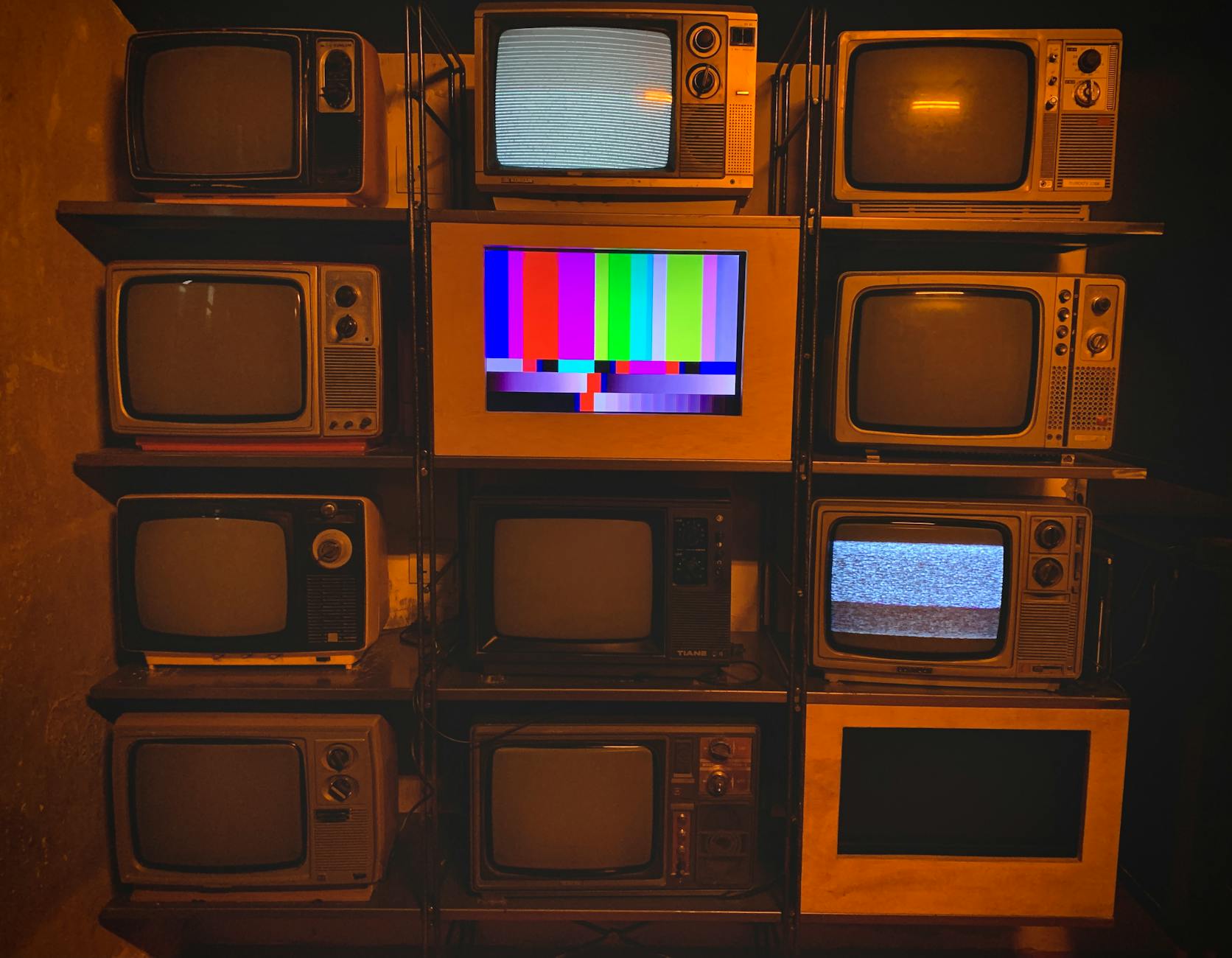 UK IPTV Subscription Price Comparison 2026 : Cost & Plans Guide